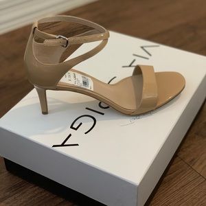 Via spiga V-leesa heel